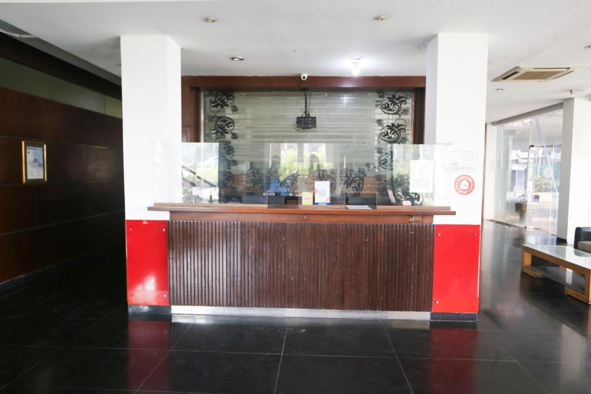 Collection O Hotel Pesona Cikarang Near Pollux Mall Экстерьер фото